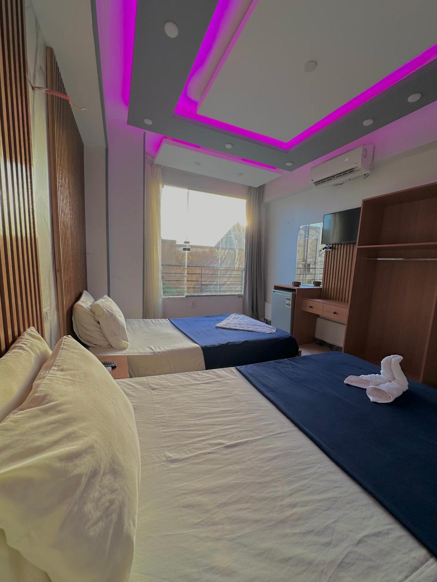 Pyramids Family Inn Kafrat al Jabal Exterior photo